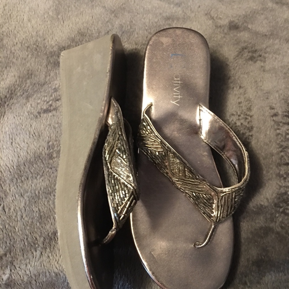 Flip flops - Picture 2 of 3